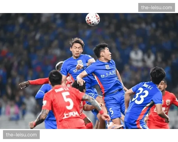 青岛西海岸0-1小负上海申花，朱辰杰头球制胜